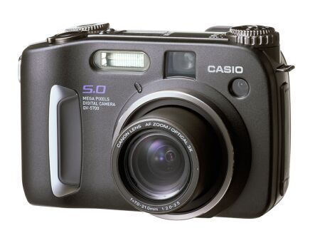 Цифровая фотокамера Casio QV-5700