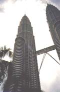 [Малайзия. Близнецы Высочайшие здания мира. Цифровая фотокамера Epson FilmScan 200]