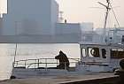 [Утренняя рыбалка на Москва - реке.. Цифровая фотокамера Nikon CoolPix 995]